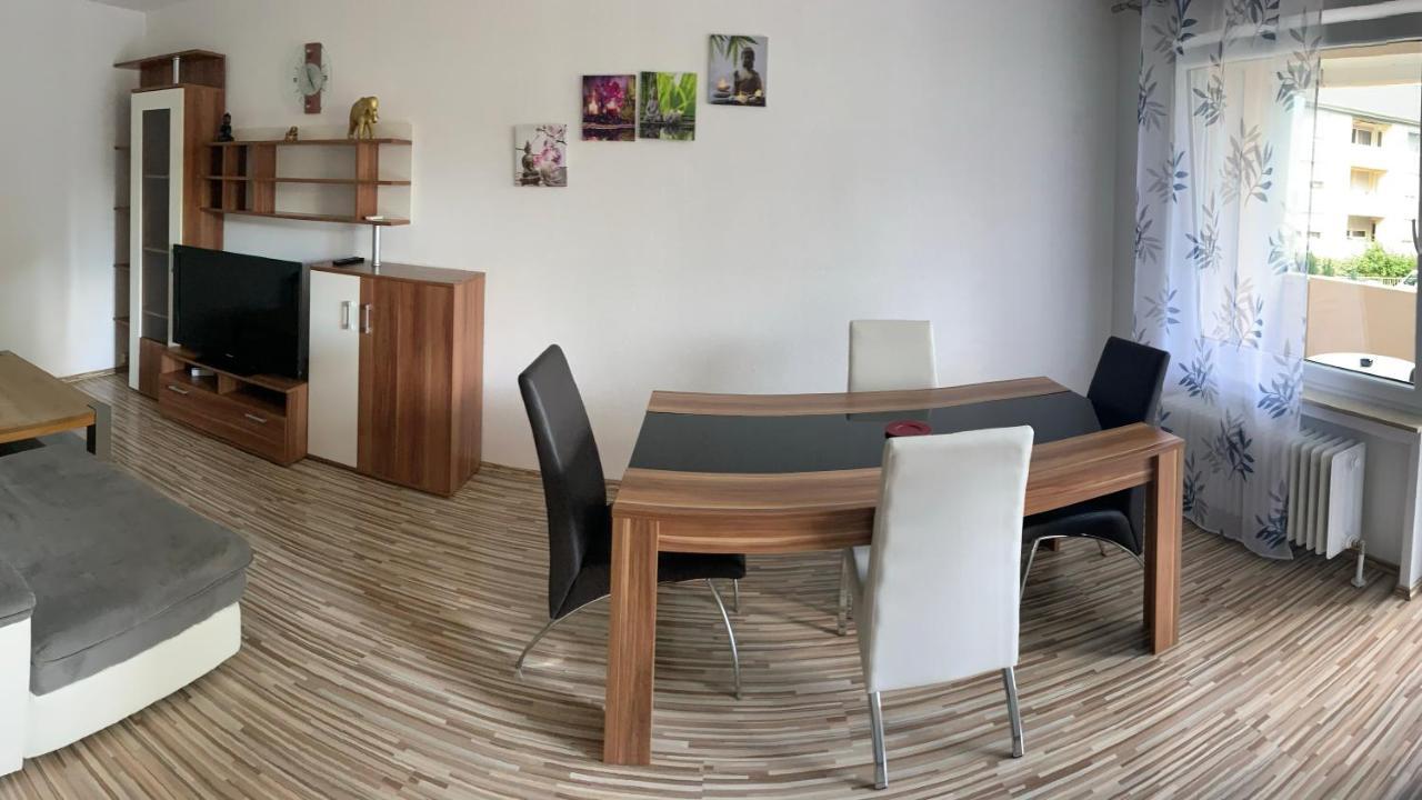 لاوفنبورغ Grosse Und Helle Ferien Wohnung Mit Parkplatzen المظهر الخارجي الصورة